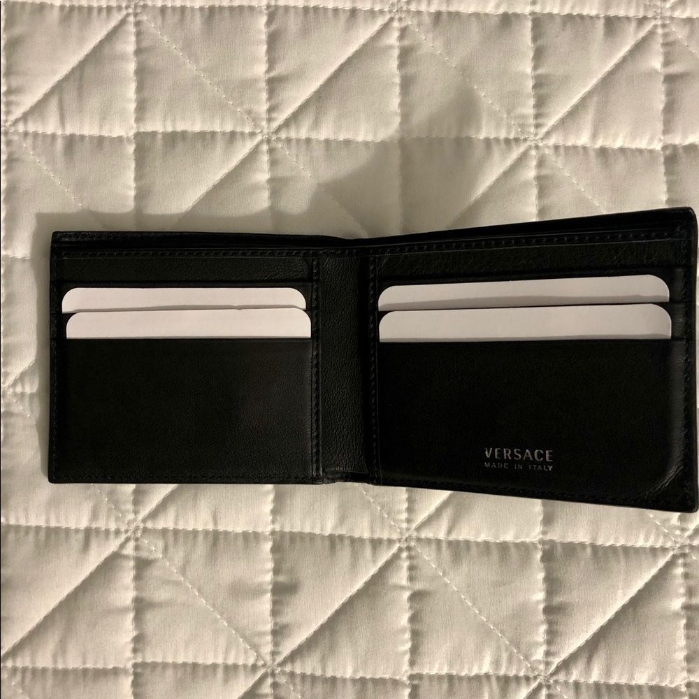 Versace Wallet - Picture 2 of 7
